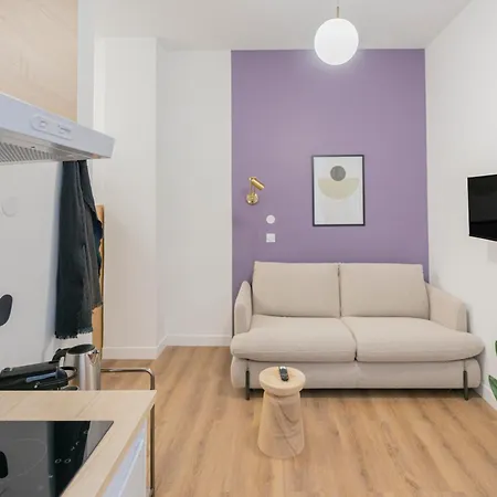 Apartment Modern In The 10th District