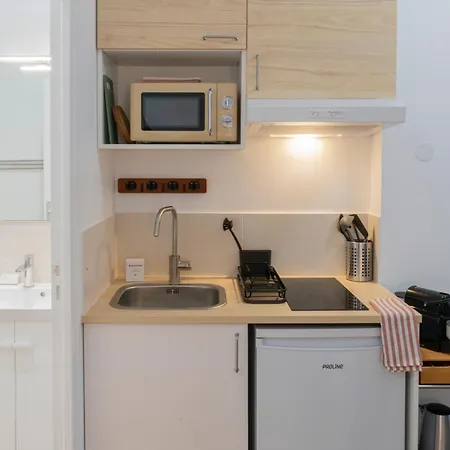 Apartment Modern In The 10th District *