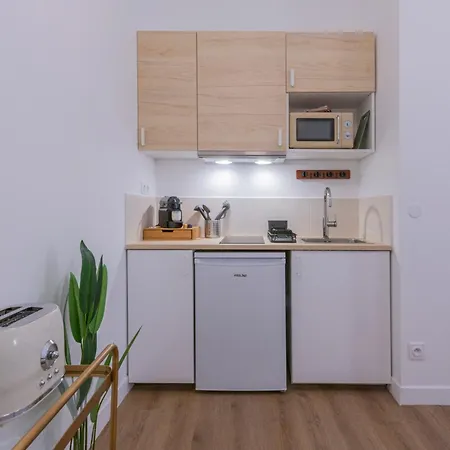 Apartment Modern In The 10th District *