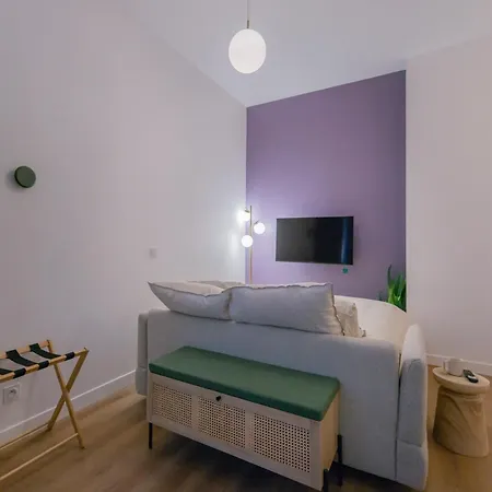 Apartment Modern In The 10th District