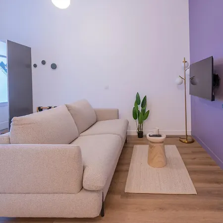 Apartament Modern In The 10th District Paryż