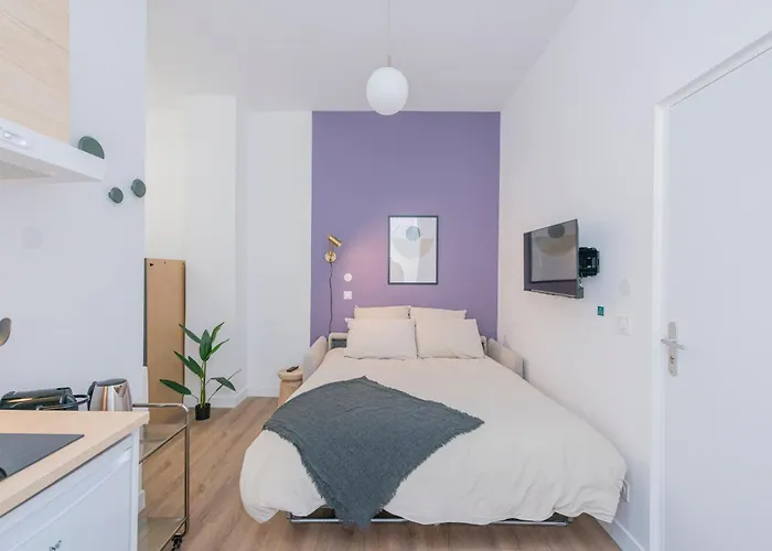 Modern In The 10th District Παρίσι