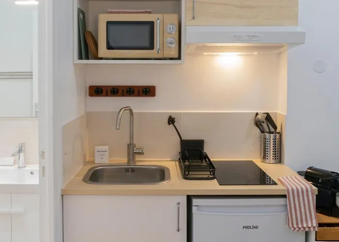 Apartment Modern In The 10th District *
