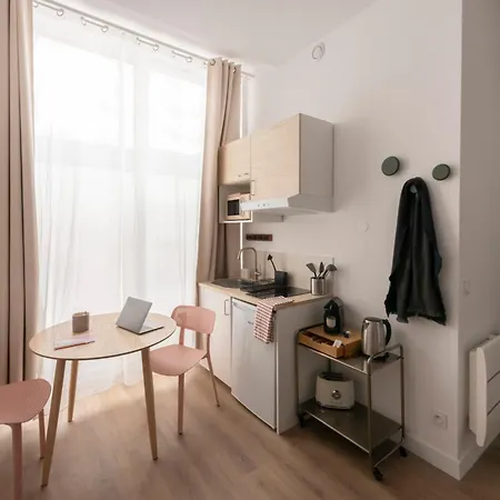 Apartment Modern In The 10th District *