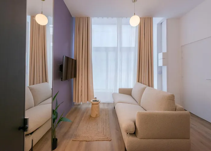 Modern In The 10th District * Parigi